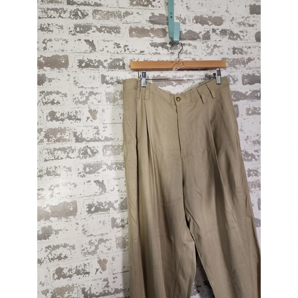 Tommy Bahama Men's Dress Pants‎ Size 34 Tan Silk Pleated Front Casual Comfort